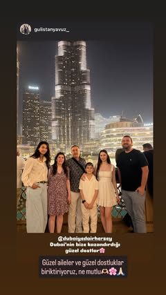 Misafir ailemiz Burj Khalifa önünde